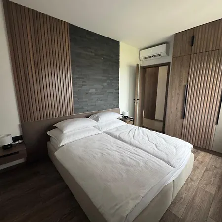 Bodu Vendeghaz * Balatonbereny